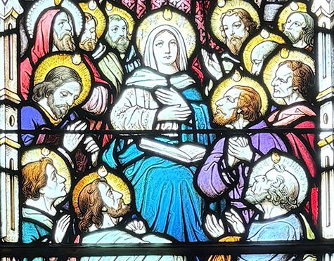 Vitral Pentecostés. María y los apóstoles.